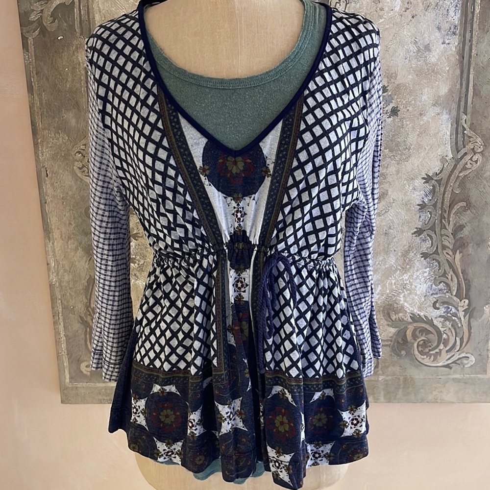 Language V Neck Patterned Top With Green Layering… - image 1